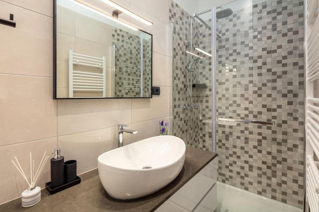 Apartman Drago 4* - 2 Minutes From The Town Centre Split Ngoại thất bức ảnh